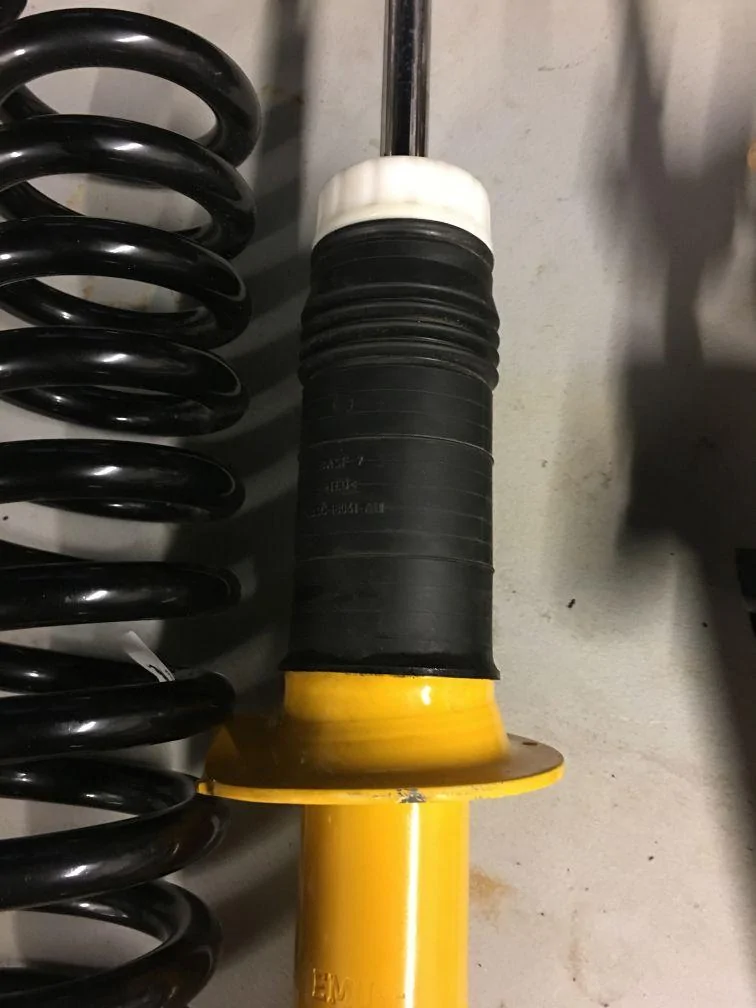 dust boot installed.jpg