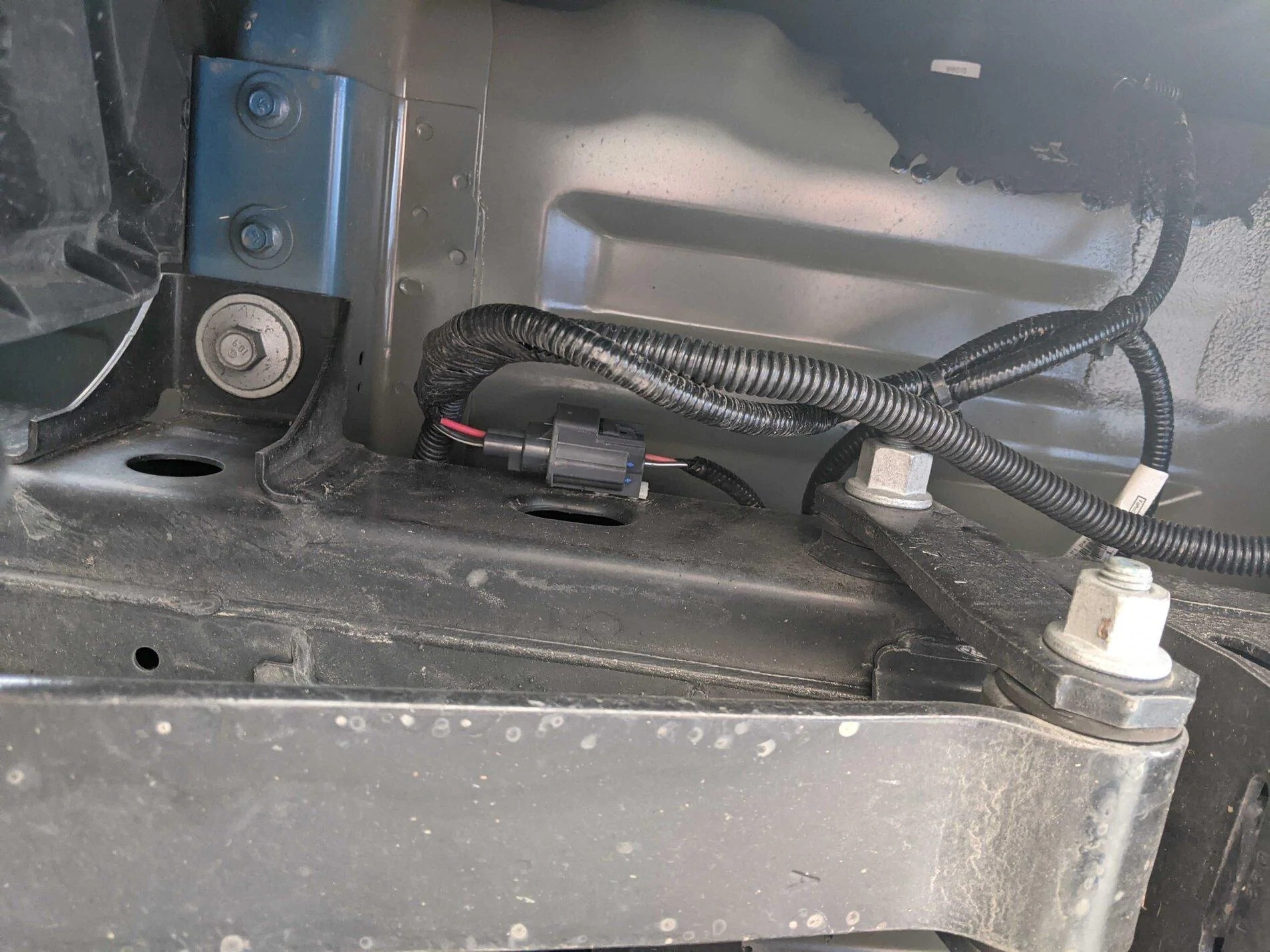 bed power plug web.webp