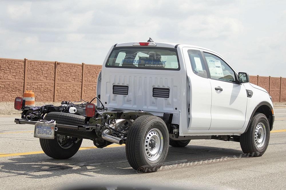 Ranger-ChassisCab-Spy-Photo-004.jpg