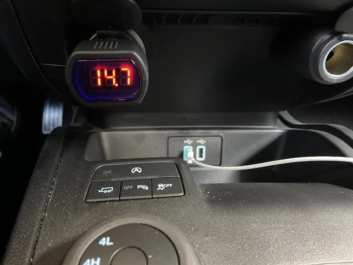 Voltage plug in.jpg