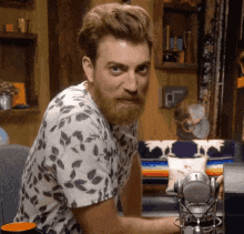 tenor.gif