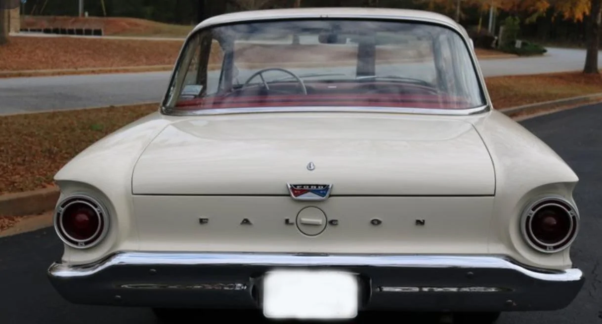 61FALCON.jpg