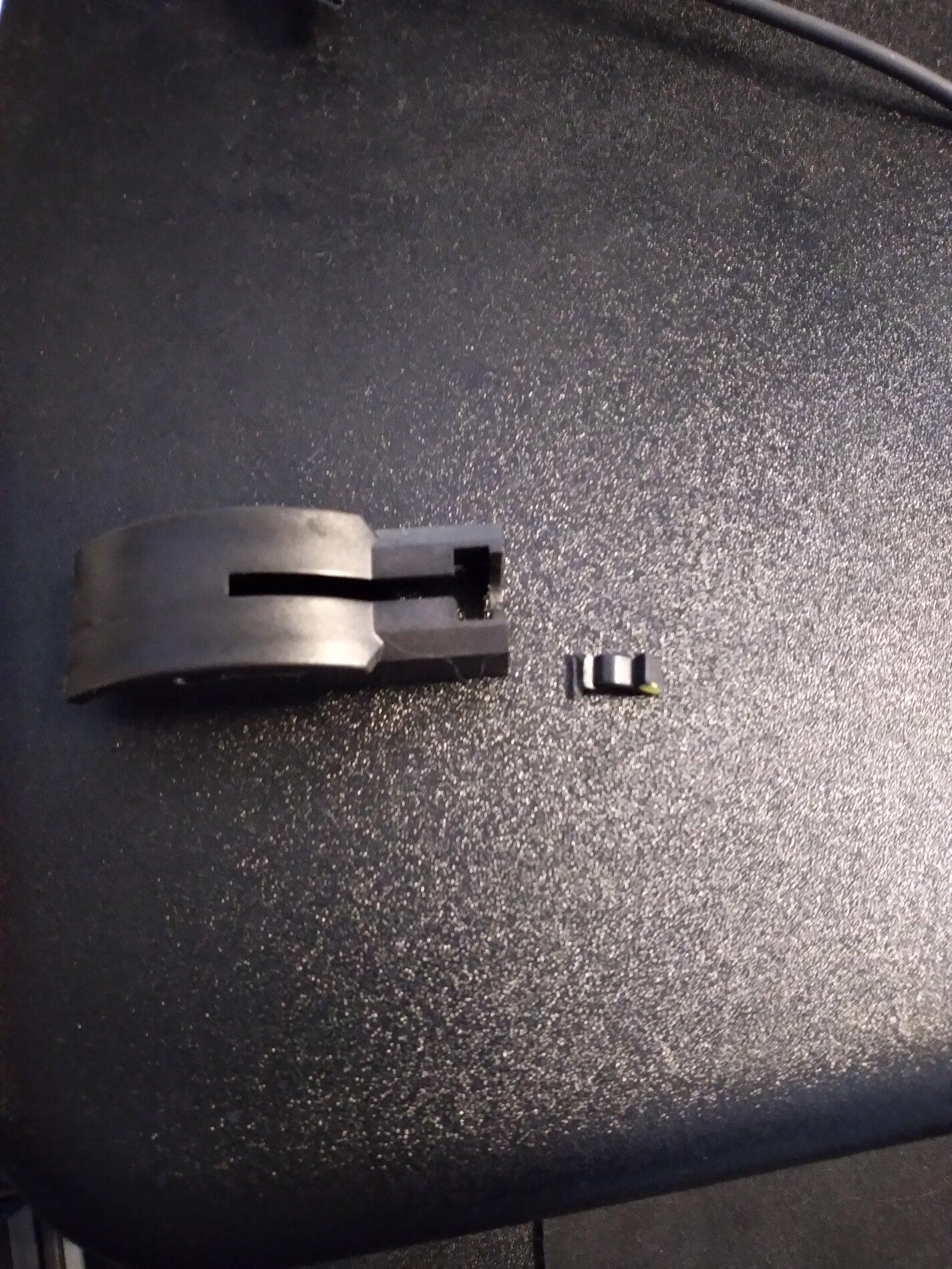 Latch Pic 2.jpg