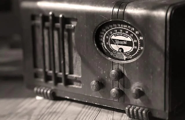 Old Radio.webp