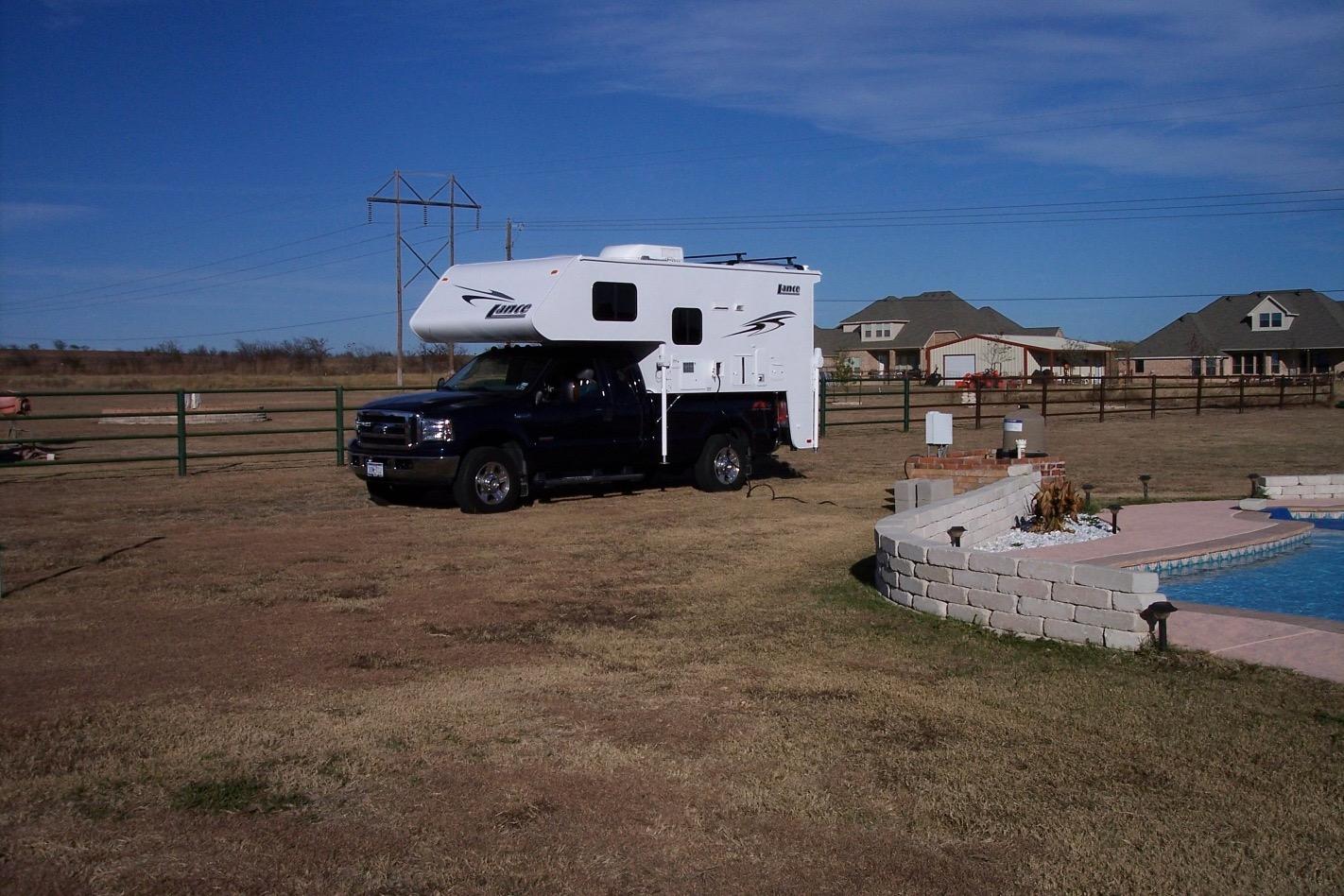 Truckcamper.jpeg