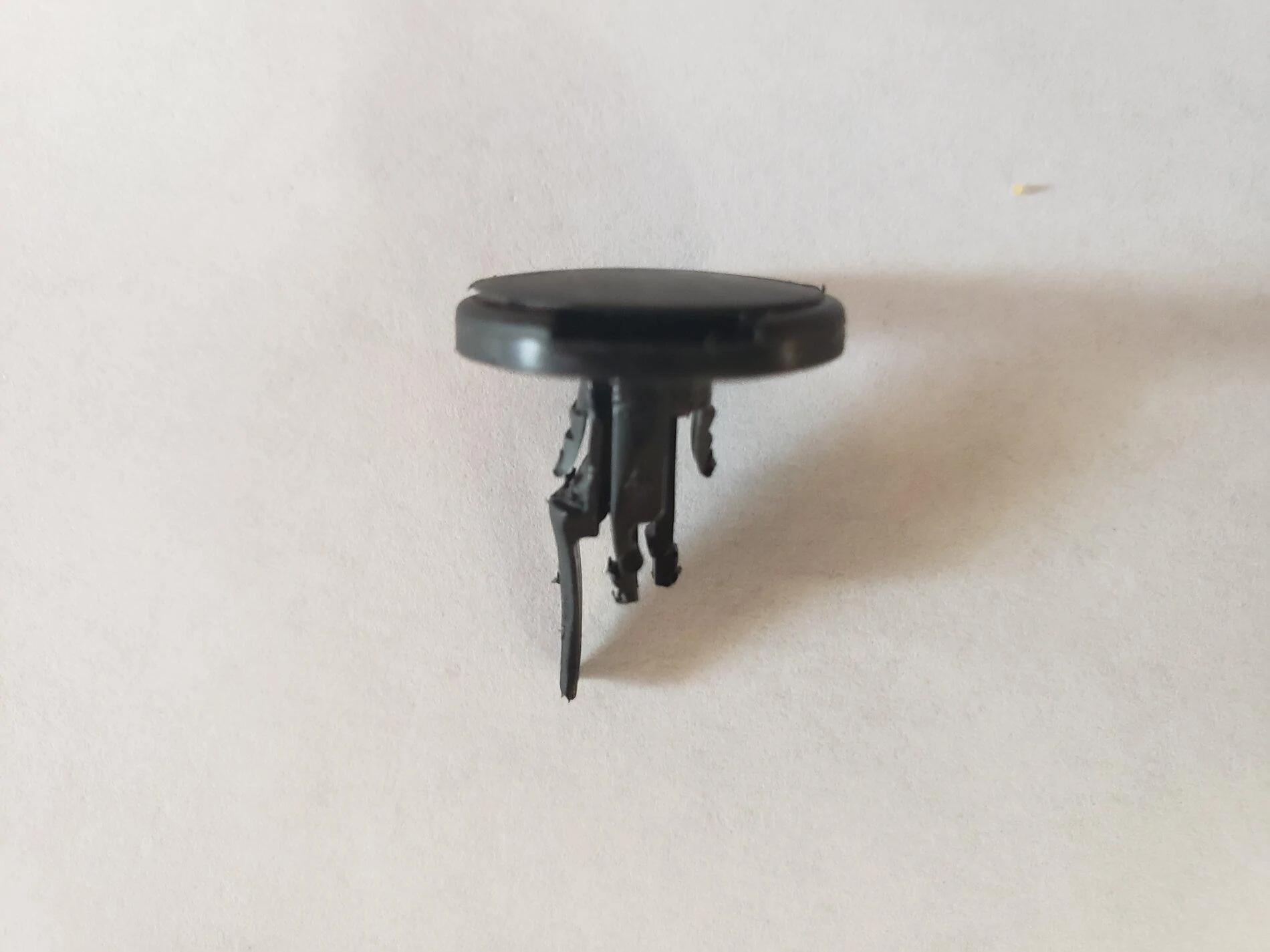 Broken fastener 4.webp