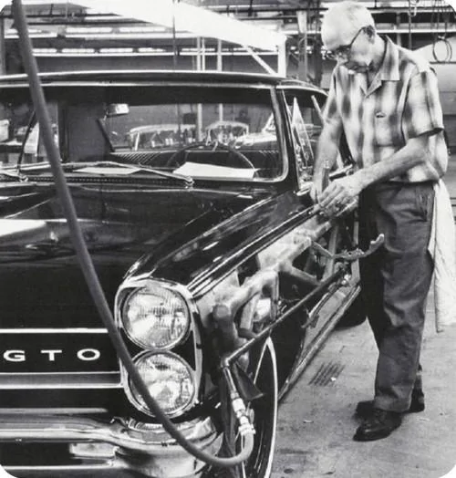 Painting a Pinstripe On A Factory 65 GTO.webp
