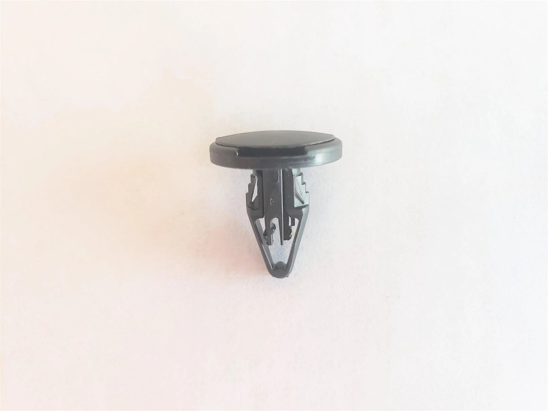 New push pin fastener (closed) 1.jpg