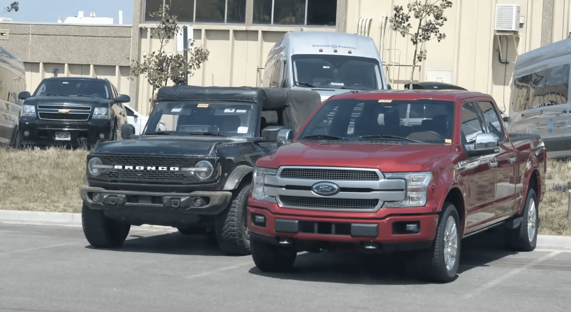 ord-bronco-sasquatch-size-vs-f-150-comparison0-png.webp