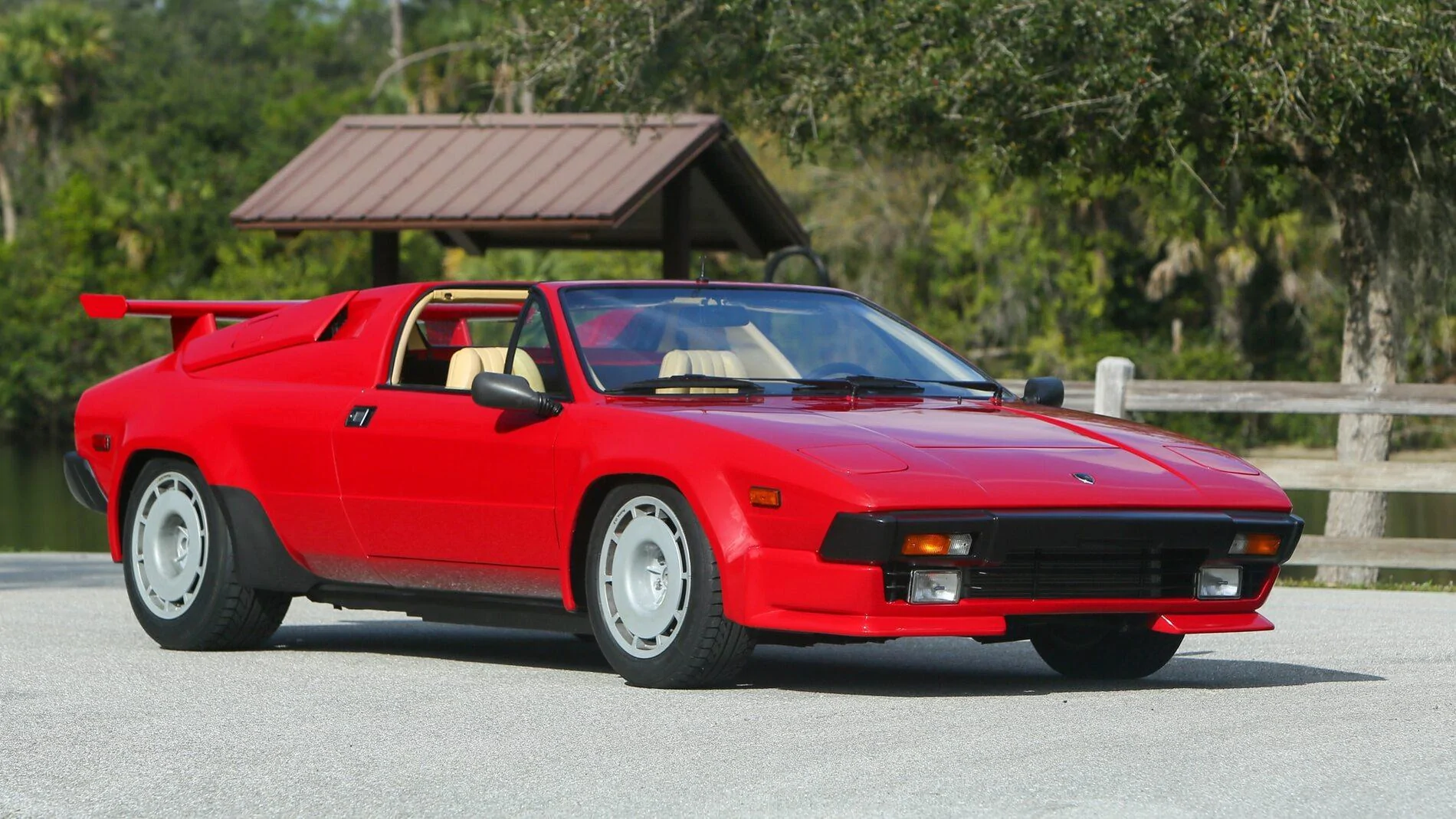 1984-Lamborghini-Jalpa-_0.webp