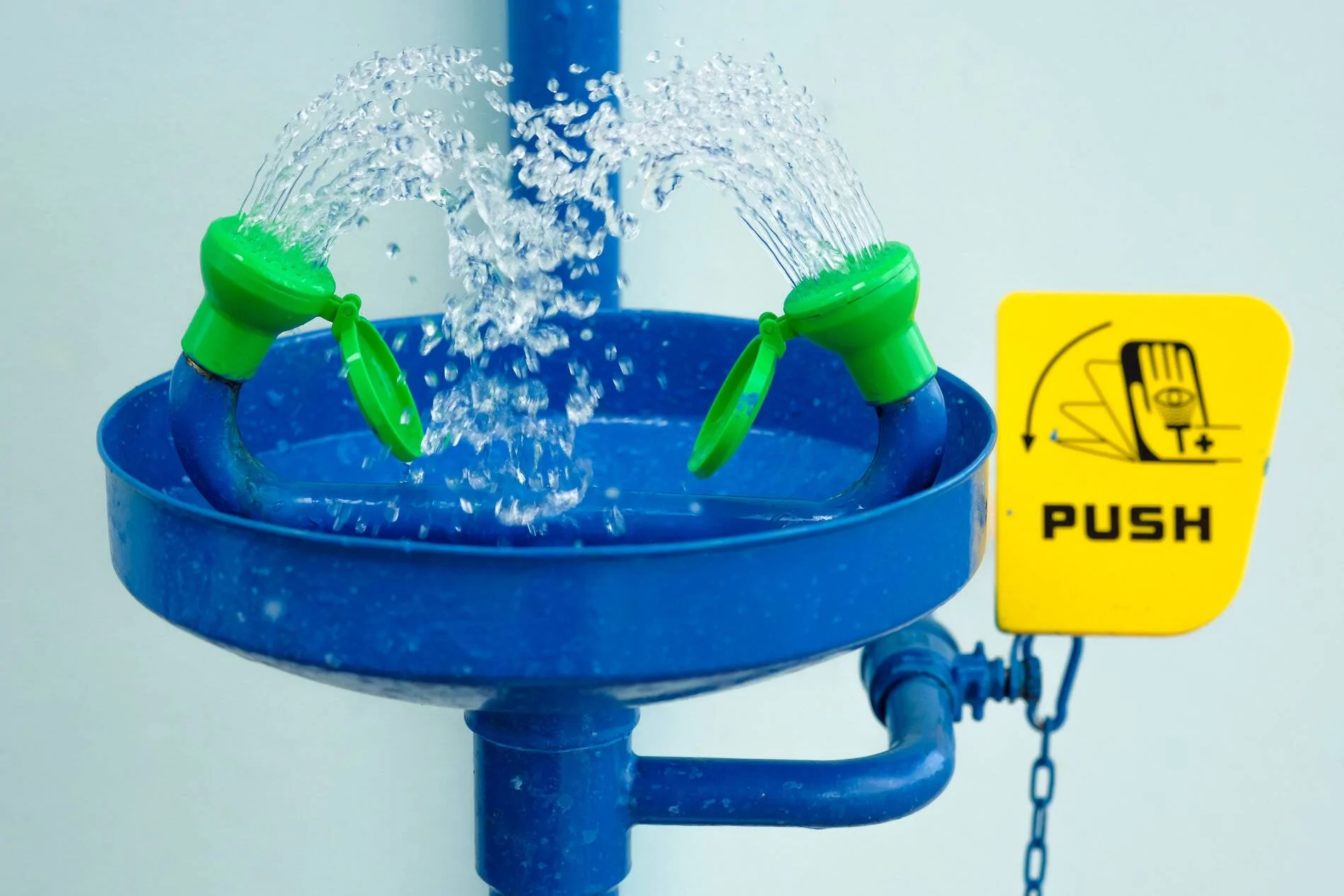 eye washing station.webp