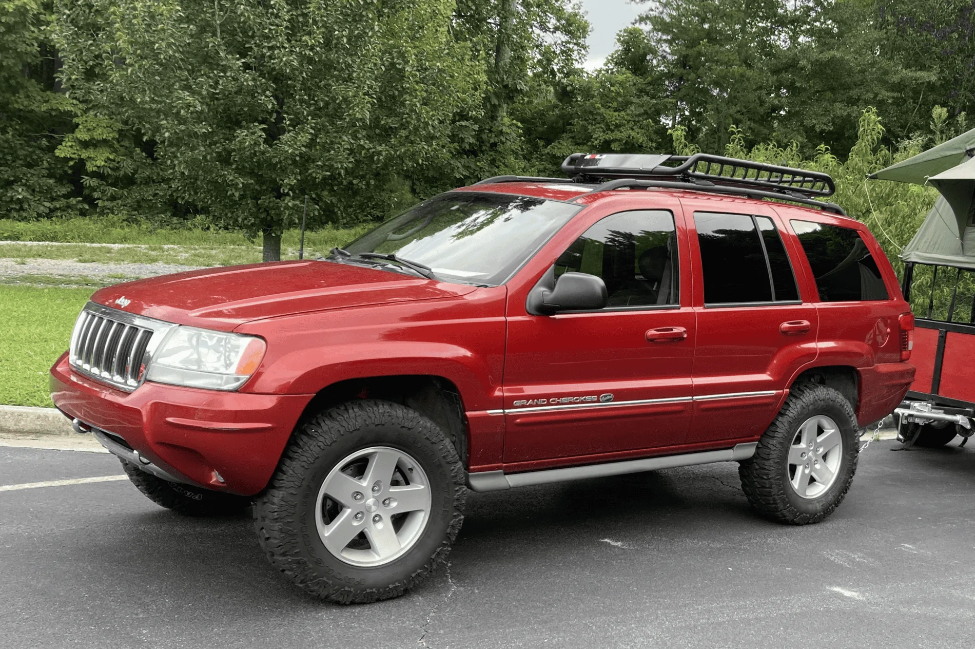 Red Jeep.png