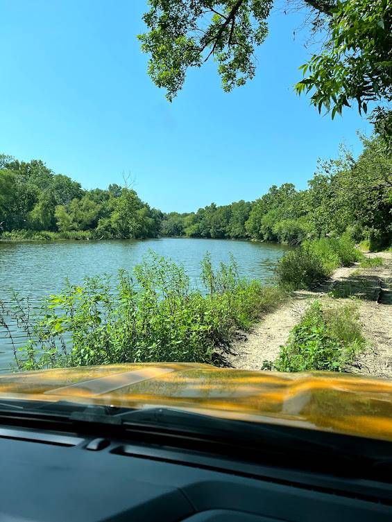 river trail.jpg
