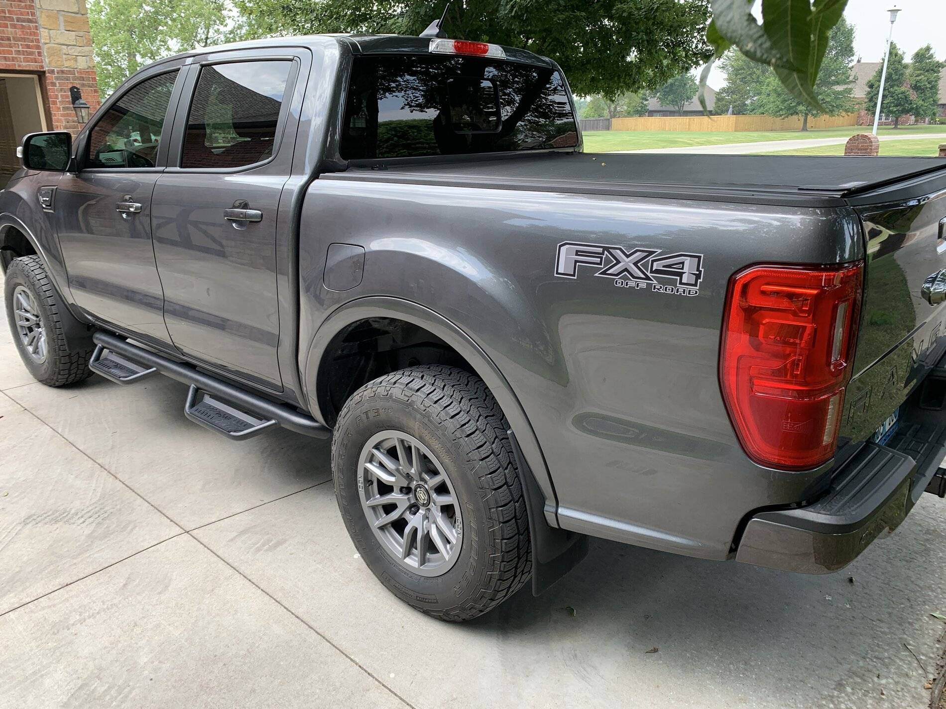 FX4_grey_decal_01.jpg