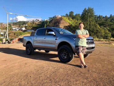 my 2020 ranger 3.2 diesel leveled with 285/70R17
